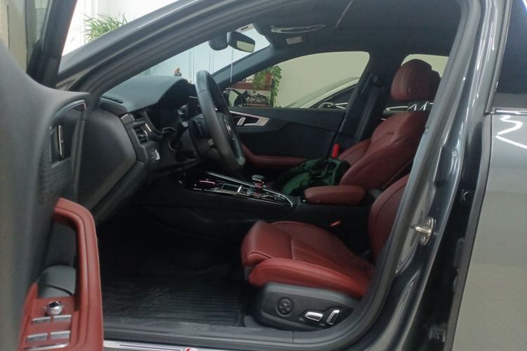 Used Audi A4L 2024 40 TFSI Luxury Dynamic Edition Driver Seat