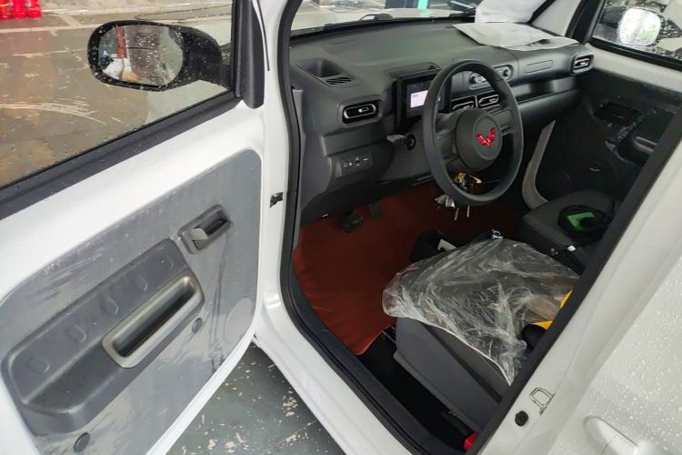 Used Wuling Zhiguang New Energy 2025 Comfort Model