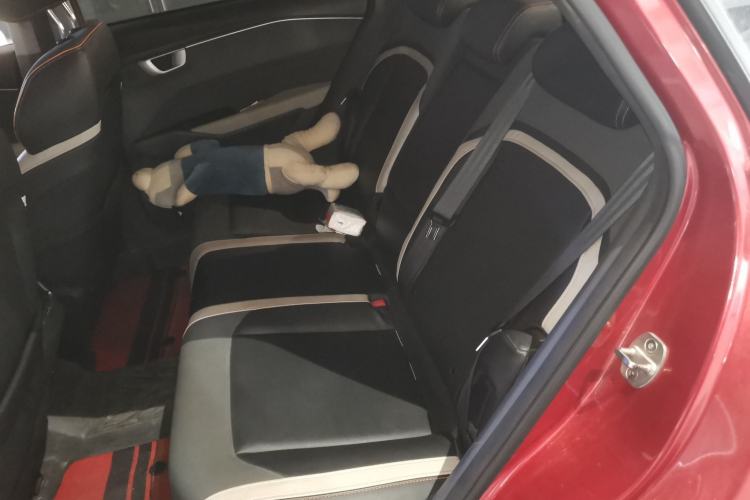 Used Baojun RC-6 2019 1.5T CVT 24-Hour Online Prestige Edition Left Rear Seat