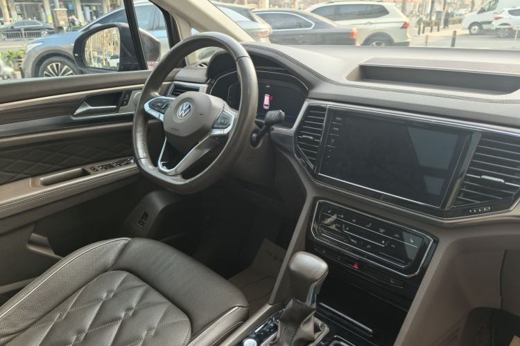 Used Volkswagen Viloran 2020 380TSI Prestige Edition