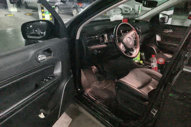 Used Jeep Commander 2018 2.0T Two-Wheel Drive Enjoyment Version China VI Emission Standard