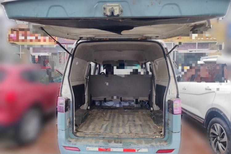 Used Jinbei Hiace X30 
