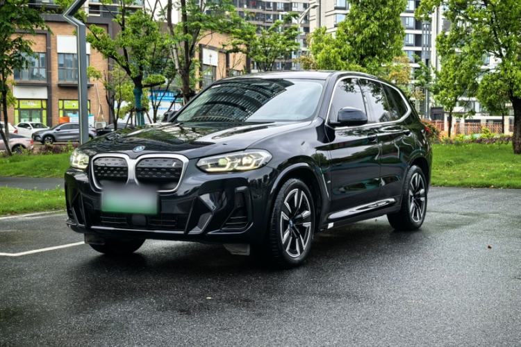 Used BMW iX3 2024 Leading Model