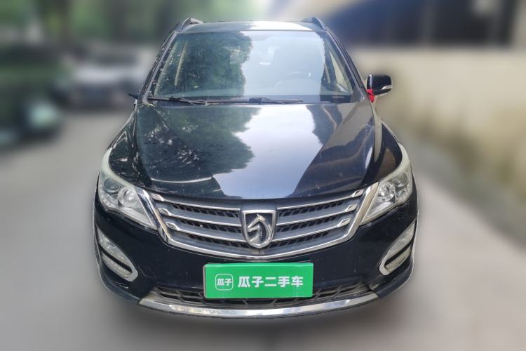 Used Baojun 560 2015 1.8L manual Comfort trim level Front
