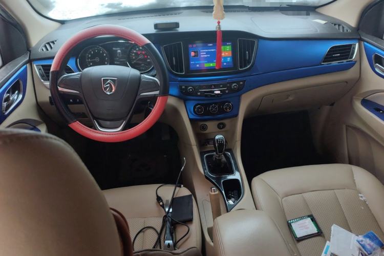 Used Baojun 730 2016 1.5L Manual Comfort Version 7 Seats China V Emission Standard
