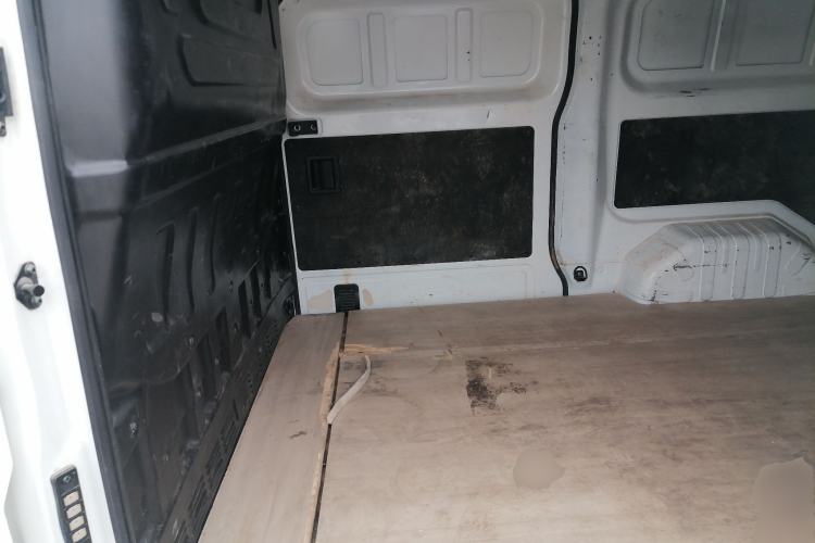 Used Ruichi EC75 2024 Pioneer Model I 50.38 kWh
