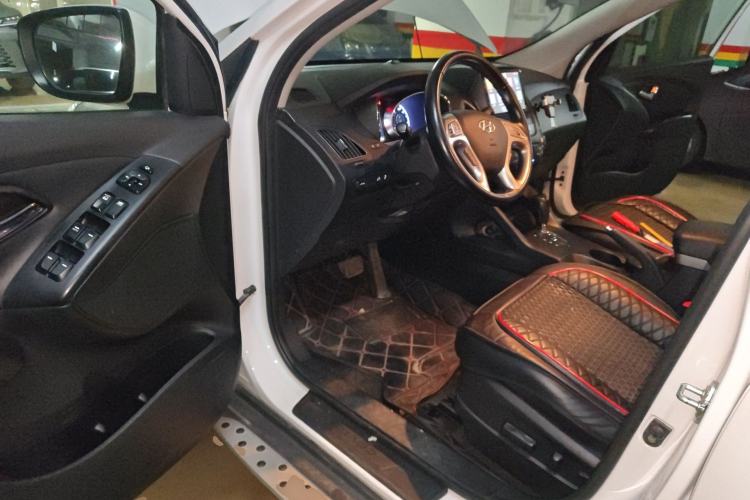 Used Hyundai ix35 2013 2.0L Automatic Two-Wheel Drive Leading GLX China IV Standard Driver Seat