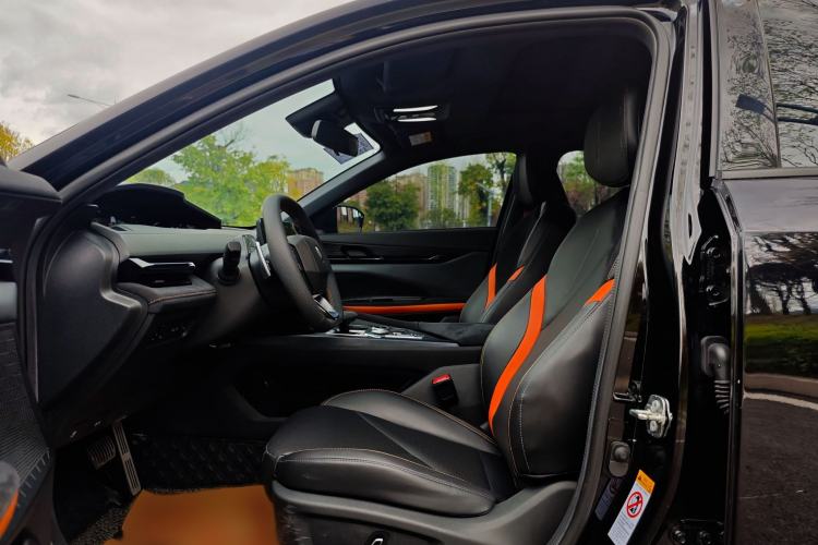 Used CHANGAN UNI-V 2022 1.5T Sport Edition Interior 2