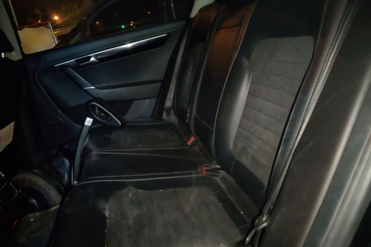 Used Volkswagen Magotan 2015 1.8TSI Luxury Model
