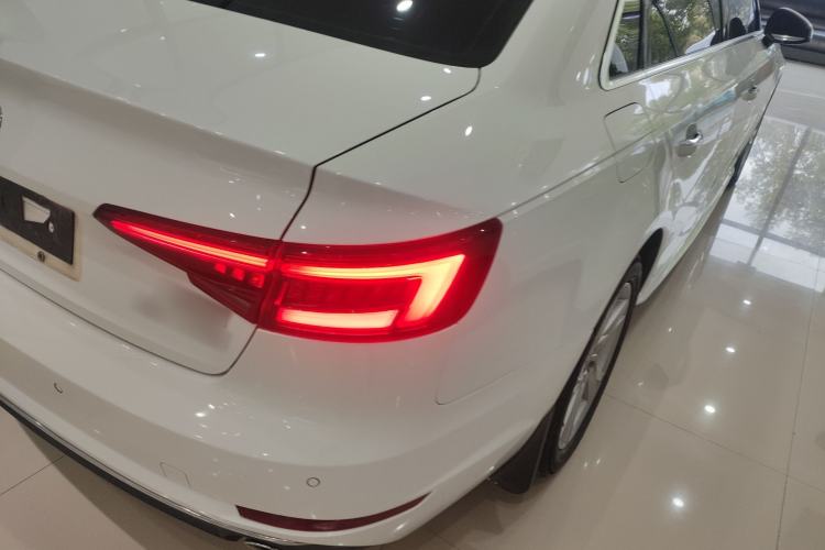 Used Audi A4L 2018 30th Anniversary Edition 40 TFSI Trendy Model
