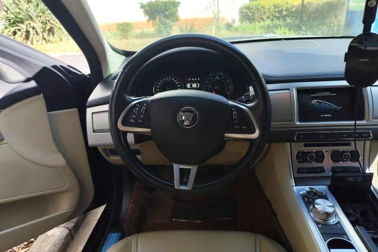 Used Jaguar XF 2014 XF 2.0T Prestige Edition