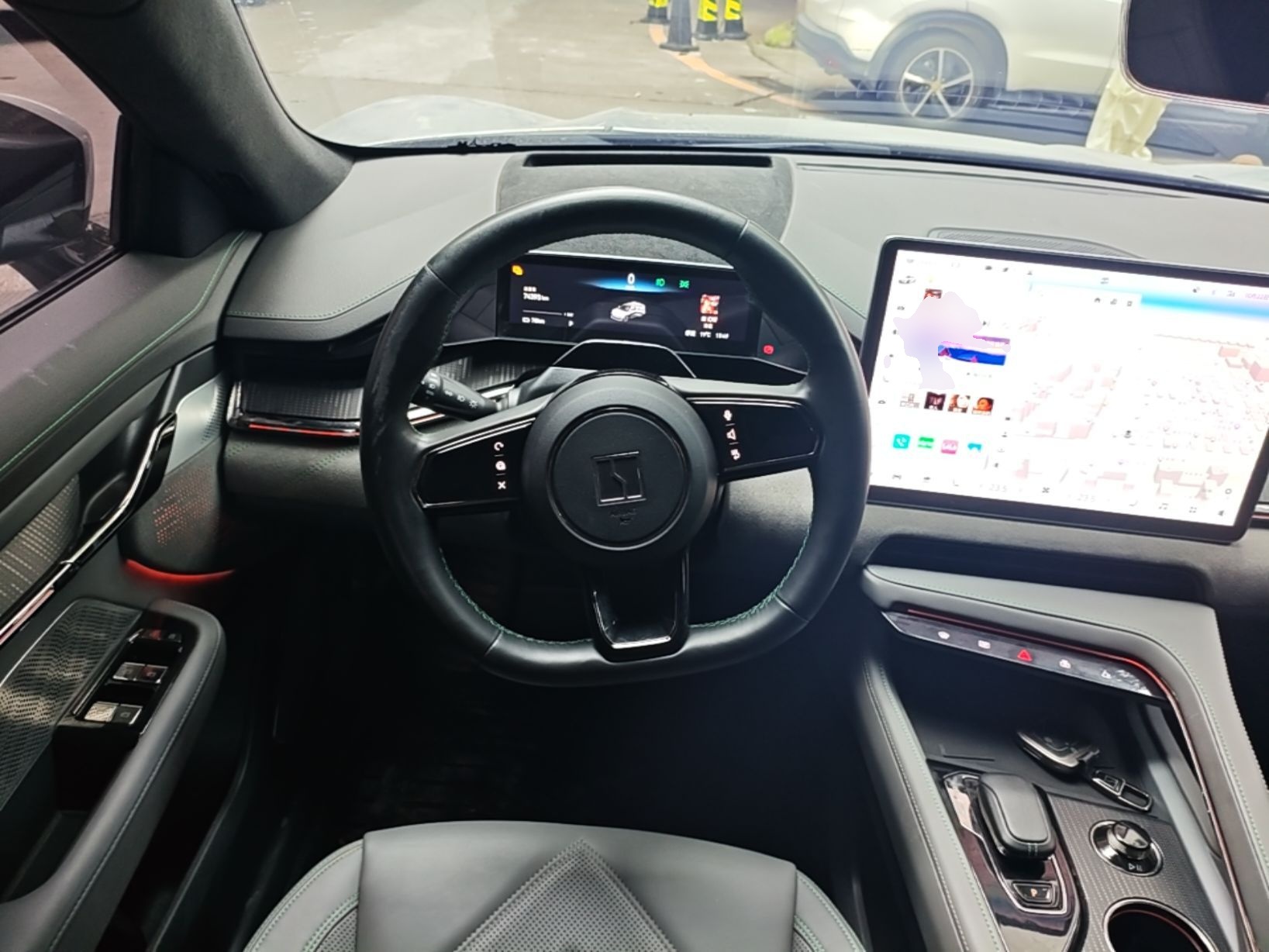 Zeekr 001 2023 WE Edition 100 kWh — снимка 13