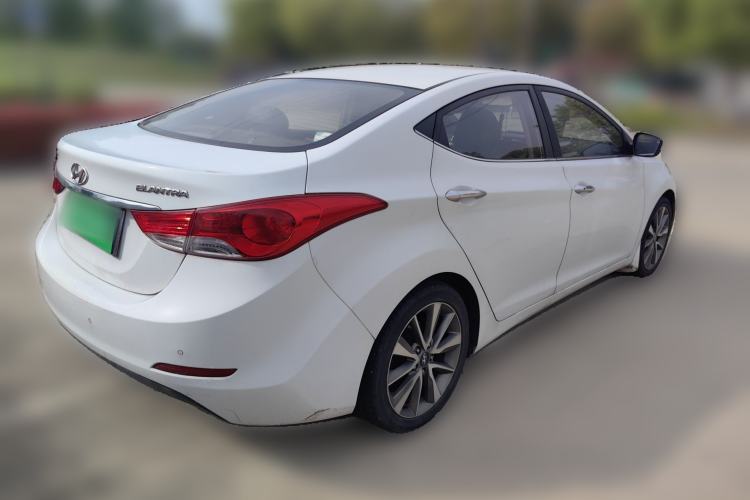 Used Hyundai Elantra (5th Generation / Langdong) 2015 1.6L Automatic Leading Model Rear Right 45 Deg