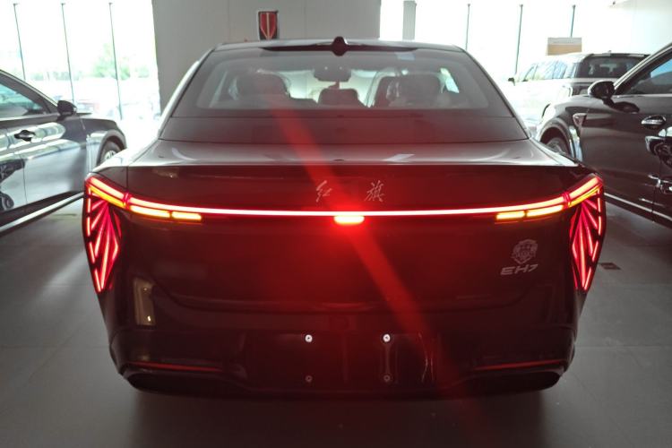 Used Hongqi EH7 2025 600 Smart Selection Edition
