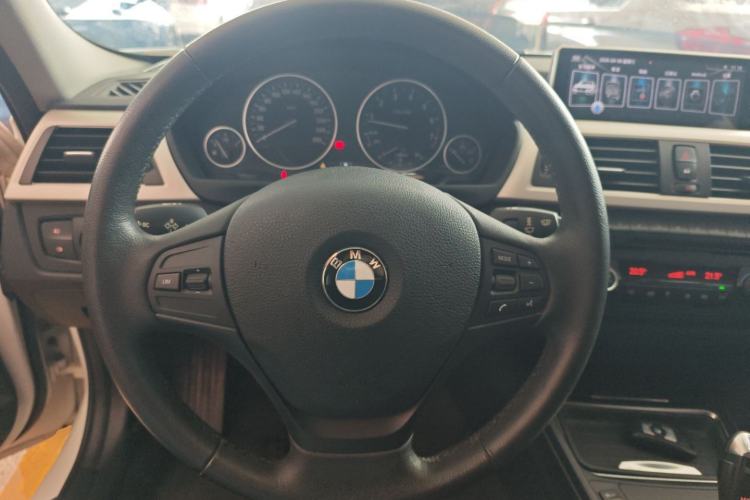 Used BMW 3 Series 2014 320Li Fashion Model
