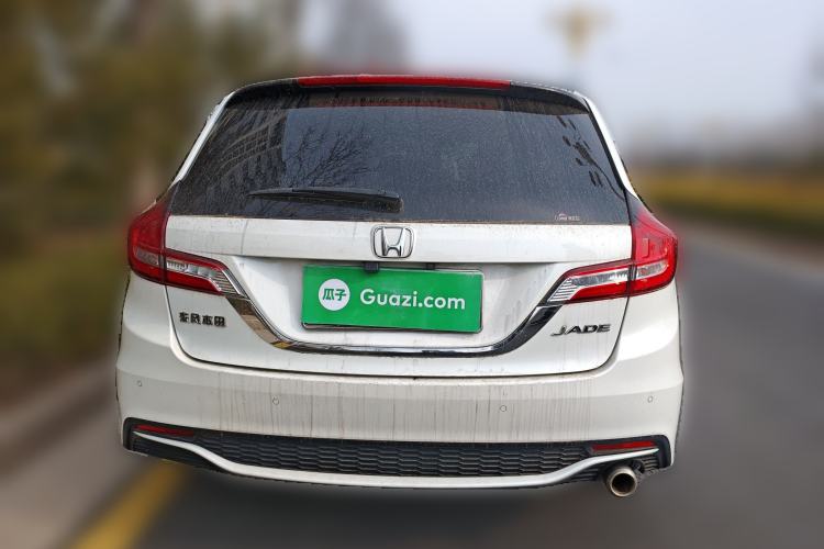 Used Honda Jade 2017 1.8L automatic Comfort version 5 seats Rear