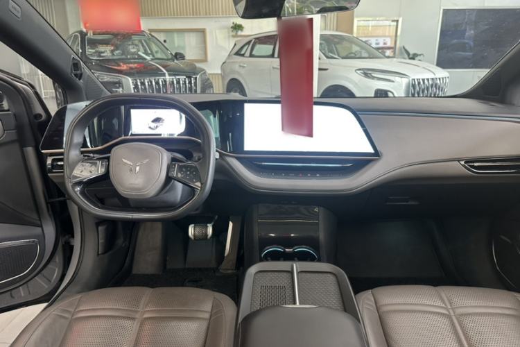 Used Hongqi EH7 2024 760 Pro+ Four-Wheel Drive Version Interior 1