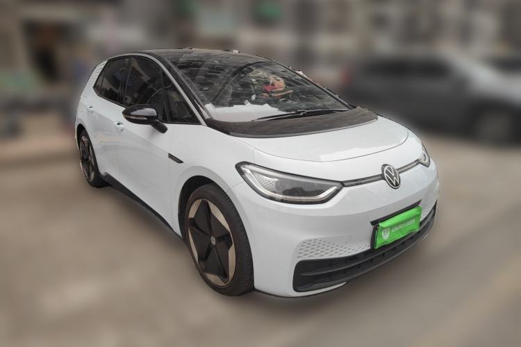 Used Volkswagen ID.3 2022 Pro Smart Edition Front Right 45 Deg