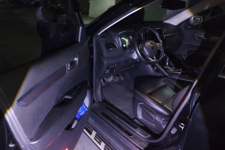 Used Renault Koleos 2017 2.0L Two-Wheel-Drive Leading Edition
