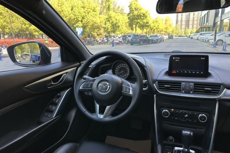 Used Mazda CX-4 2016 2.5L Automatic 4x4 Sky Blue Passion Edition