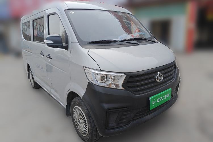 Used CHANGAN KUAYUE Xing V3 2023 1.5L Gasoline Standard Model 6-Seater Passenger Vehicle Front Right 45 Deg