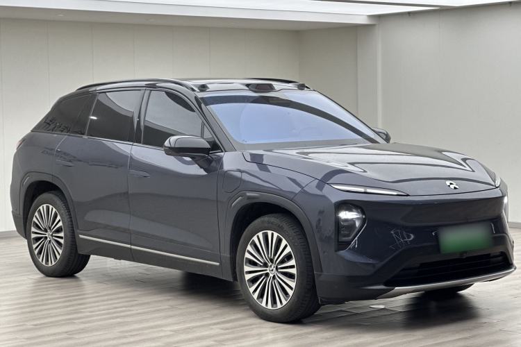 Used Nio ES7 2024 75 kWh Front Right 45 Deg