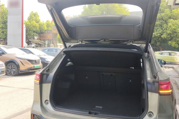 Used Volkswagen Tayron 2025 Tiguan L 380TSI 4Motion Luxury Trunk