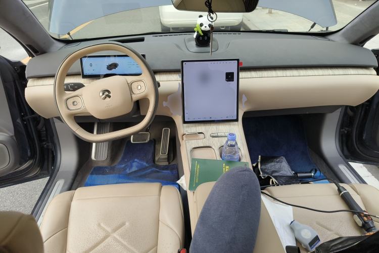 Used Nio ET7 2022 100kWh First Edition Center Console