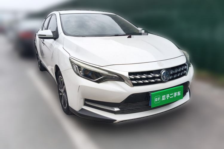 Used Venucia D60 2018 1.6L Manual Smart Connect Elite Edition
