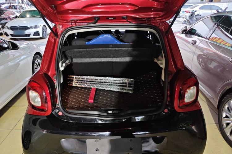 Used smart forfour 2016 1.0L 52 kW Passion Edition
