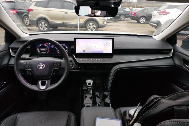 Used Toyota Camry 2024 Dual-Engine 2.5HG Prestige Edition