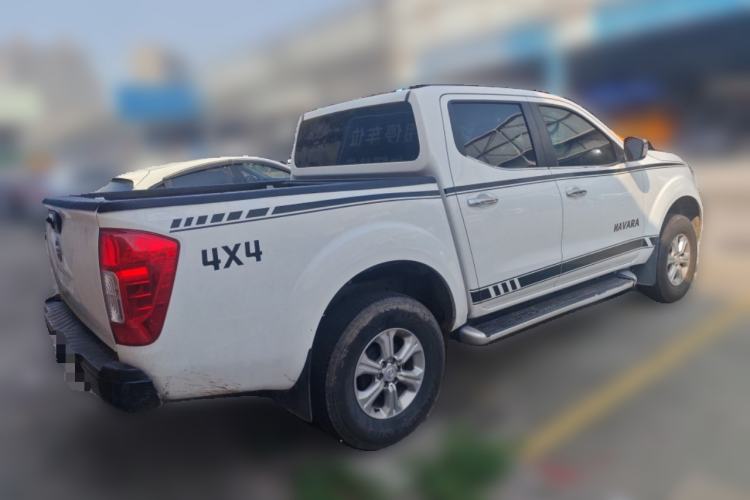 Used Nissan Navara 2017 2.5L Manual 4x4 Luxury Edition QR25