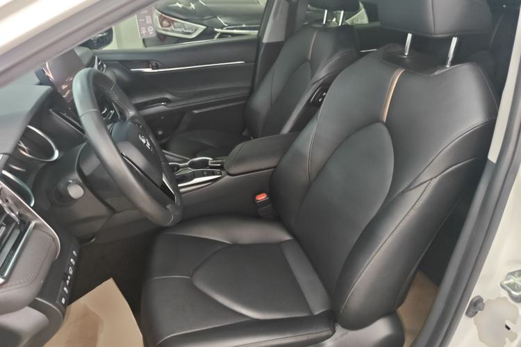 Used Toyota Camry 2023 2.0G Luxury Edition