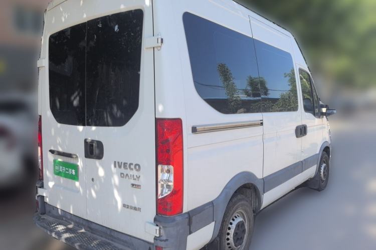 Used Iveco Eurocargo 2020 2.3T Manual Super-Rui Short Wheelbase High Roof High-Performance F1A
