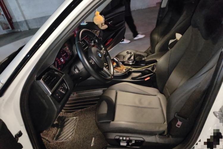 Used BMW 3 Series 2018 320Li Leading Model M Sport Package Left Front Seat