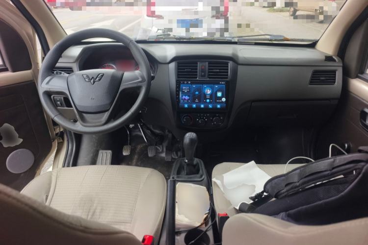 Used Wuling Rongguang S 2021 1.2L Base Model 5-Seater LSI