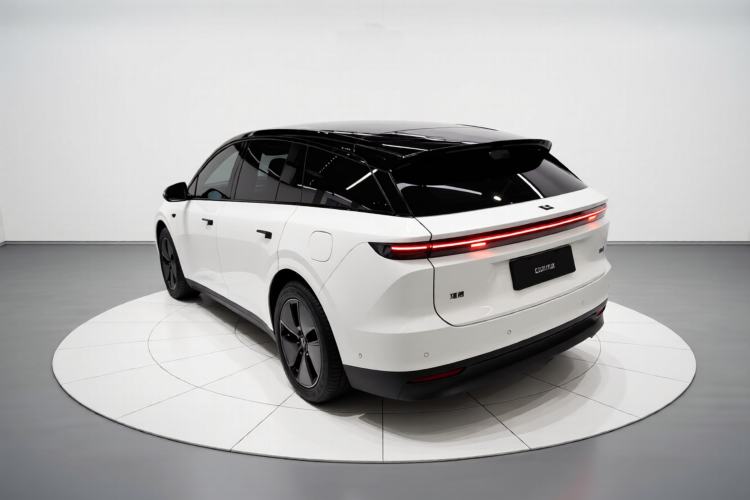 Used Li Auto i6 2025 Model Two-Wheel-Drive Standard Type