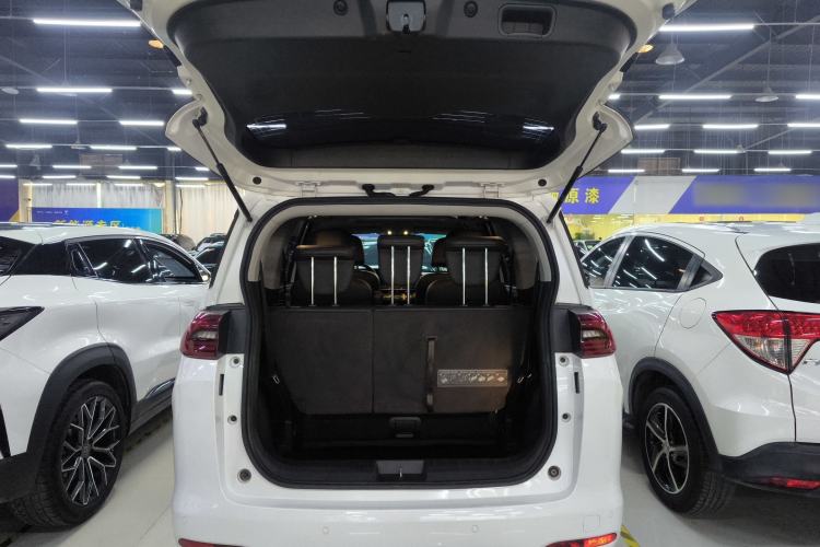 Used GAC Trumpchi M6 2019 270T DCT Luxury Edition (7-seater) China VI
