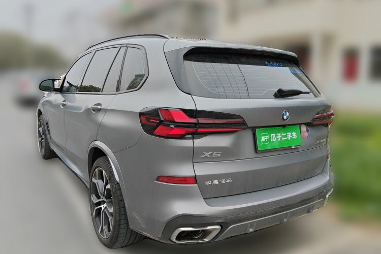 Used BMW X5 2023 xDrive 40Li Luxury Edition M Sport Night Vision Package