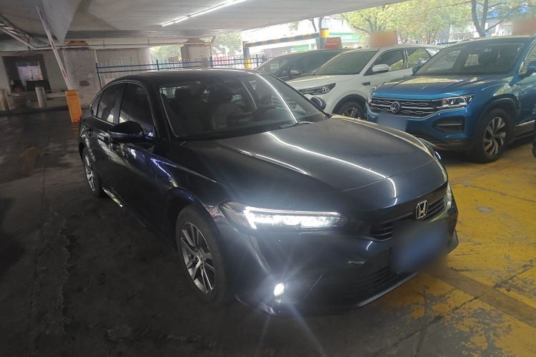 Used Honda Civic 2023 240TURBO CVT Dynamic · Center Stage Special Edition