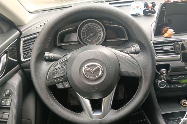 Used Mazda 3 Axela 2014 Sedan 1.5L Automatic Luxury Model Steering Wheel