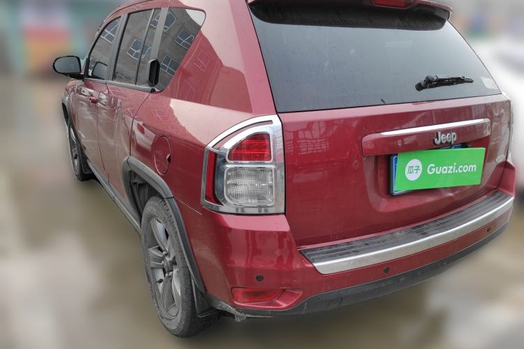 Used Jeep Compass 2014 2.4L four-wheel drive luxury version
