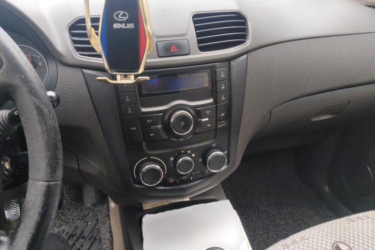 Used Wuling Hongguang 2015 1.5L S Basic Version China V Standard