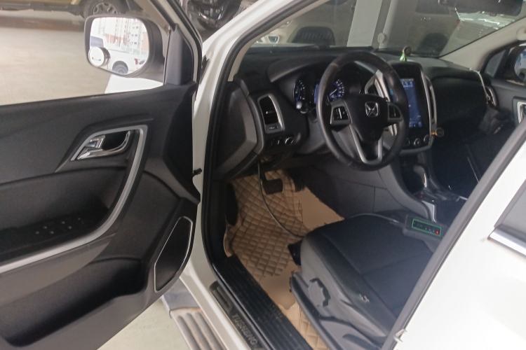 Used JMC Yusheng S350 2013 2.4T Automatic 4x4 Diesel Luxury 5-Seater Driver Seat