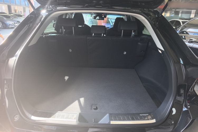 Used Toyota Harrier 2023 2.0L CVT Two-Wheel Drive Luxury Edition Trunk