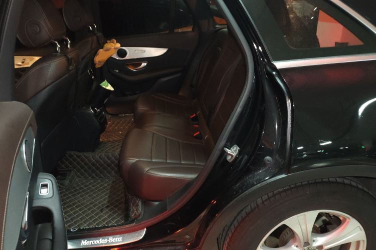 Used Mercedes-Benz GLC 2020 GLC 260 L 4MATIC Dynamic Model
