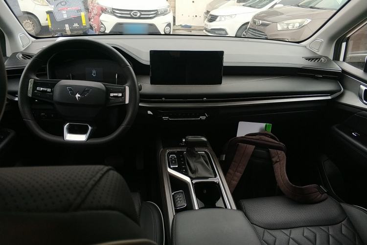 Used Wuling Jiachen 2022 1.5T CVT Deluxe Flagship Edition Center Console