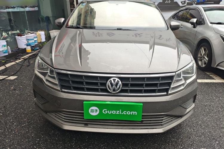 Used Volkswagen Jetta 2017 1.5L Manual Fashion Edition