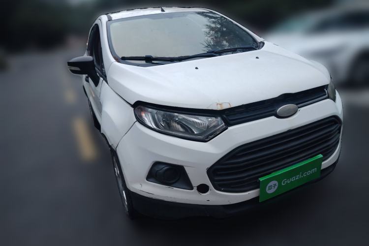 Used Ford EcoSport 2013 1.5L Manual Comfort Model Front Right 45 Deg