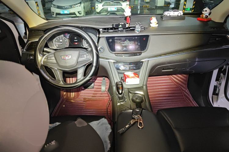 Used Cadillac XT5 2018 25T Luxury Model